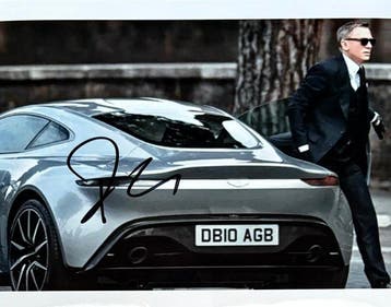 Daniel Craig - James Bond With DB10 Spectre 2015, Nieuw