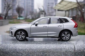Paudi Model 1:18 - Modelauto - Volvo XC60 - 2022, Nieuw