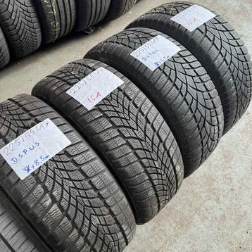 4 x Dunlop SP Winter Sport 225-55-17 Winterbanden 8,5mm, Auto-onderdelen, Banden en Velgen, Gebruikt, 17 inch, Band(en), Personenwagen