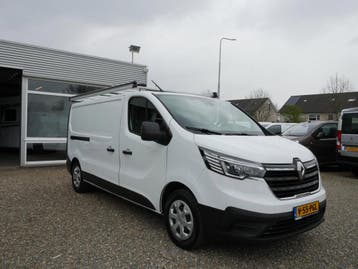 Renault Trafic 2.0dCi 170PK L2H1 Automaat inrichting imperia, Stof, Gebruikt, Euro 6, Renault