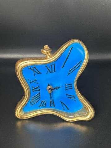 Tafel/bureauklokken - Horloge de table surréaliste « Old