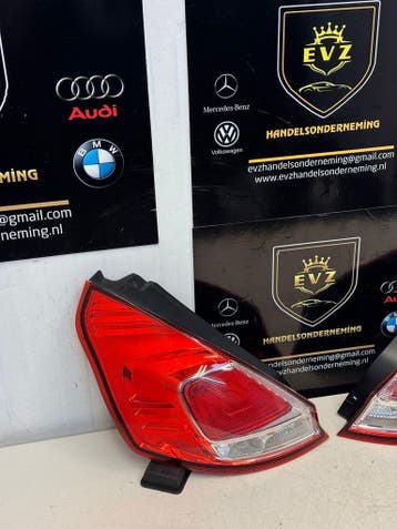 Ford Fiesta bj2014 achterlicht set rechts en links 2008/2017, Gebruikt, Ford