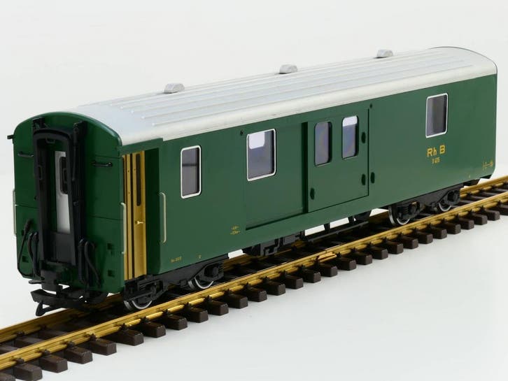 LGB 31690 RhB-Gepäckwagen D 4215, grün, Metallrader, Hobby en Vrije tijd, Modeltreinen | Overige schalen, Overige typen, Gebruikt