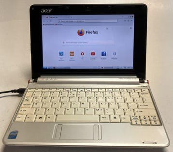 Acer Aspire One ZG5 - Laptop (1), Nieuw