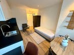 Te huur: Studio Paulus Moreelsestraat in Enschede, Huizen en Kamers, Overijssel, Enschede