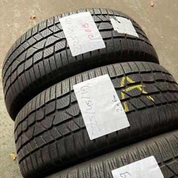2 x Continental Winter TS830 225-45-19 Winterbanden 6mm, Auto-onderdelen, 19 inch, Gebruikt, Band(en), Personenwagen