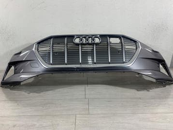 Voorbumper Audi E-Tron 4KE, Verzenden, Gebruikt