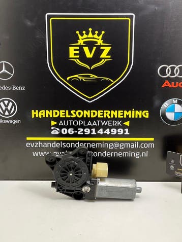 Mercedes C200 Raammotor links achter bj.2005 Art.A2038202942, Gebruikt, Mercedes-Benz