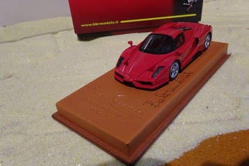 BBR Models 1:43 - Modelauto - Ferrari Enzo, Nieuw