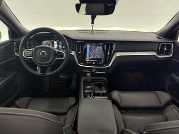 Volvo V60 2.0 T6 Recharge AWD R-Design | Pano | Memory |, Automaat, Euro 6, Wit, 360° camera