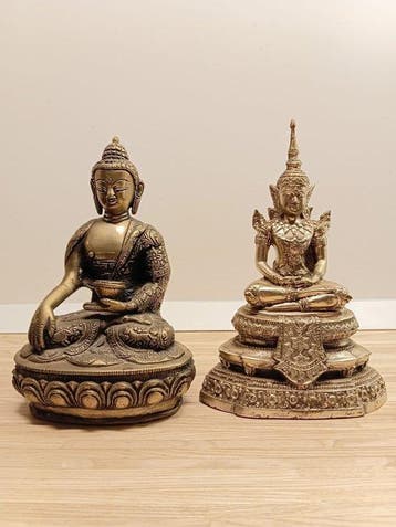 Coppia di Statue di Buddha in Ottone Pesante - Stili Thai e
