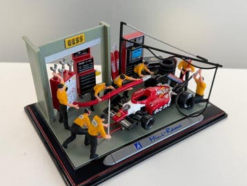 Hongwell 1:43 - Modelauto - Diorama Mini-Rama des années 90, Nieuw