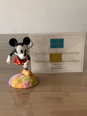 Disney - Thru the Mirror - 1 - Millennium Mickey: On Top of, Nieuw