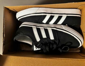 Adidas schoenen maat 36 EU, Kleding | Dames, Zwart, Nieuw, Sneakers of Gympen, Verzenden