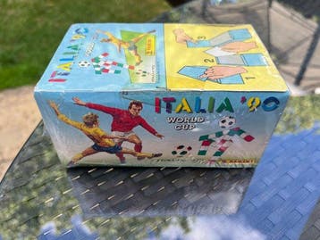 1990 Panini Factory Sealed Box with 100 Mint Sealed Sticker, Verzamelen, Nieuw