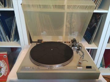 Yamaha - YP-D4 Direct-Drive Auto-Return Stereo Platenspeler, Nieuw