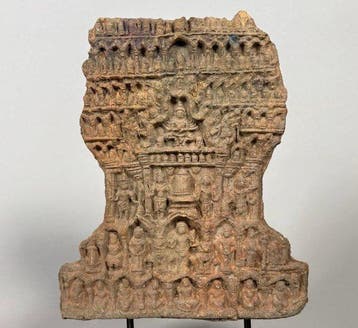 Oud-Indië Steengoed Sculptuur in zandsteen die de