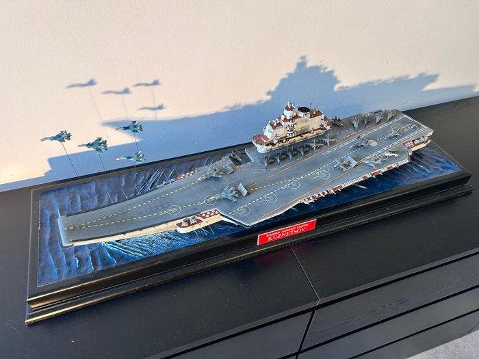 Modelschip - Russisch vliegdekschip Admiral Kuznetsov -, Kinderen en Baby's, Speelgoed | Overig