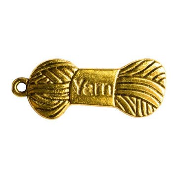 2 x Metalen bedeltje van breiwol, goud kleur, afm. 31mm x..., Ophalen of Verzenden, Nieuw, Bedel