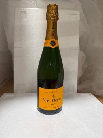 Veuve Clicquot - Champagne Brut - 6 Flessen (0.75 liter), Nieuw