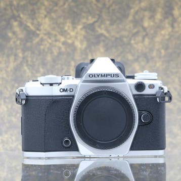 Olympus OM-D E-M5 II Body - Tweedehands, Ophalen of Verzenden, Gebruikt, Olympus