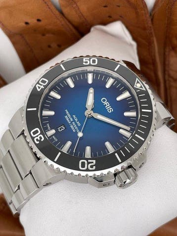 Oris - Aquis Date Automatic Clipperton Limited Edition -, Nieuw