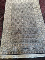 Kaschmir - Tapijt - 192 cm - 127 cm, Huis en Inrichting, Stoffering | Tapijten en Kleden, Nieuw