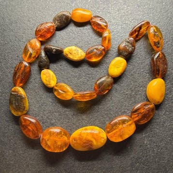 Natuurlijke Baltische amber halsketting met één hele steen,, Nieuw