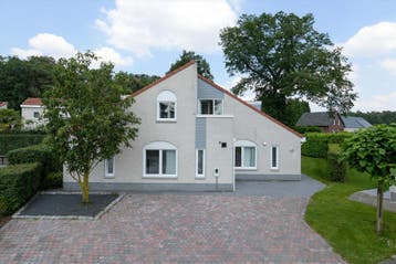 Limburg: Resort Arcen nr 185-186 te koop, Limburg