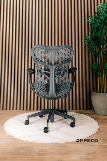 Zwarte Herman Miller Mirra 2 Bureaustoel - Full Option Model, Verzenden, Zwart, Zo goed als nieuw, Bureaustoel