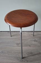 Fritz Hansen - Arne Jacobsen - Kruk - DOT model 3170 - Hout,