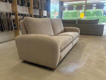 Minotti designbank – Volledig opnieuw gestoffeerd, Huis en Inrichting, Banken | Bankstellen, Verzenden, Zo goed als nieuw, Minotti