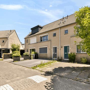 Huis in Gouda gevonden voor €2000,- pm, 50 m² of meer, Overige regio's