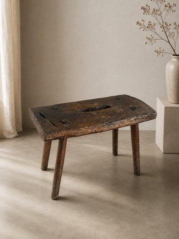 rural 19th century milking stool - Kruk - Eik - Stevig