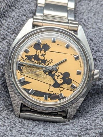SEIKO ALBA × Disney - Mickey & Minnie “Plane Crazy” -, Nieuw