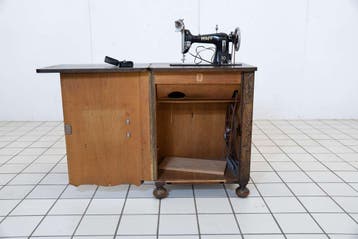 Antieke Naaimachine Naaikast, Ophalen of Verzenden, Nieuw
