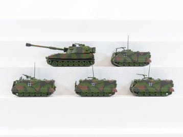 Schuco 1:87 - Modeltreinvoertuigen (5) - 5 Leger voertuigen:, Nieuw
