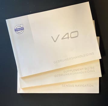 2015 Volvo V40 boordmap + instructieboekjes, Ophalen of Verzenden