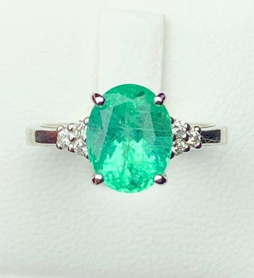 Ring - 14 karaat Witgoud - 2.33ct. tw. Smaragd - Diamant -, Nieuw