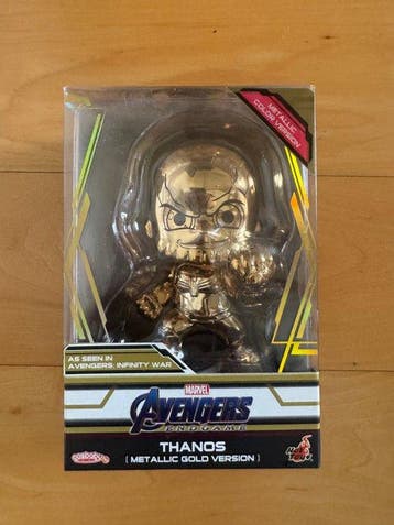 Hot Toys - Figuur - Hot toys COSBABY Thanos(METALLIC GOLD, Verzamelen, Film en Tv, Nieuw