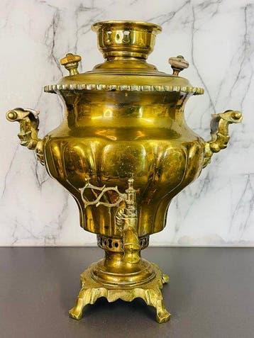 Samovar - - Messing samovar op houtskool, Antiek en Kunst