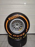 Wiel compleet met band - Pirelli Superhard - Formula 1 - Na, Nieuw