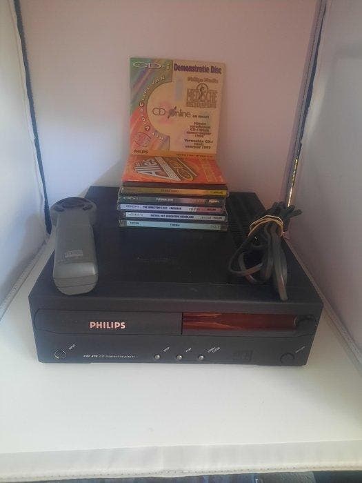 Philips - CDI 470 - Videogameconsole + games, Spelcomputers en Games, Spelcomputers | Overige Accessoires