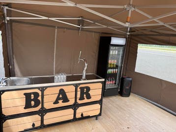 Koelkast Huren Limburg - Heerlijk Koude Drankjes Op Je Feest, Hobby en Vrije tijd, Feestartikelen | Verhuur, Verzenden, Nieuw