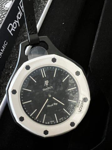 Swatch Royal Pop - royal pop - Zonder minimumprijs -, Nieuw