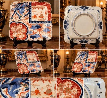 imari - Wandbord (2) - Porselein - Paar vierkante schalen in