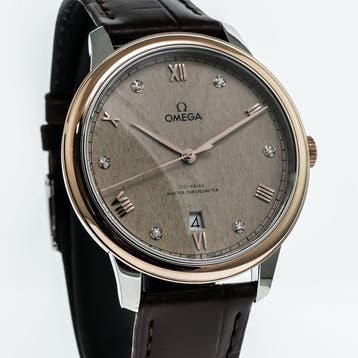 OMEGA - 40 mm, stainless steel - Sedna gold on a leather, Nieuw