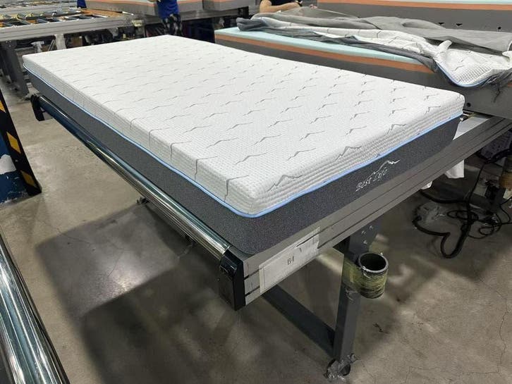 [TOT 30% KORTING] Matras Jaya 180x200 | BATCH PROBLEEM, Huis en Inrichting, Slaapkamer | Matrassen en Bedbodems, 160 cm, 200 cm