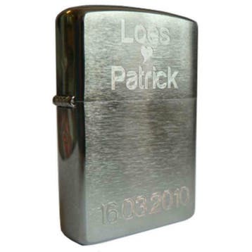 Zippo aansteker inclusief graveren van tekst, logo of foto, Verzamelen, Rookartikelen, Aanstekers en Luciferdoosjes, Ophalen of Verzenden