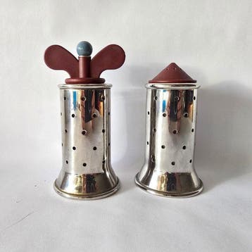 Alessi - Michael Graves - Zout- en pepervaatjes (2) - 9098, Antiek en Kunst